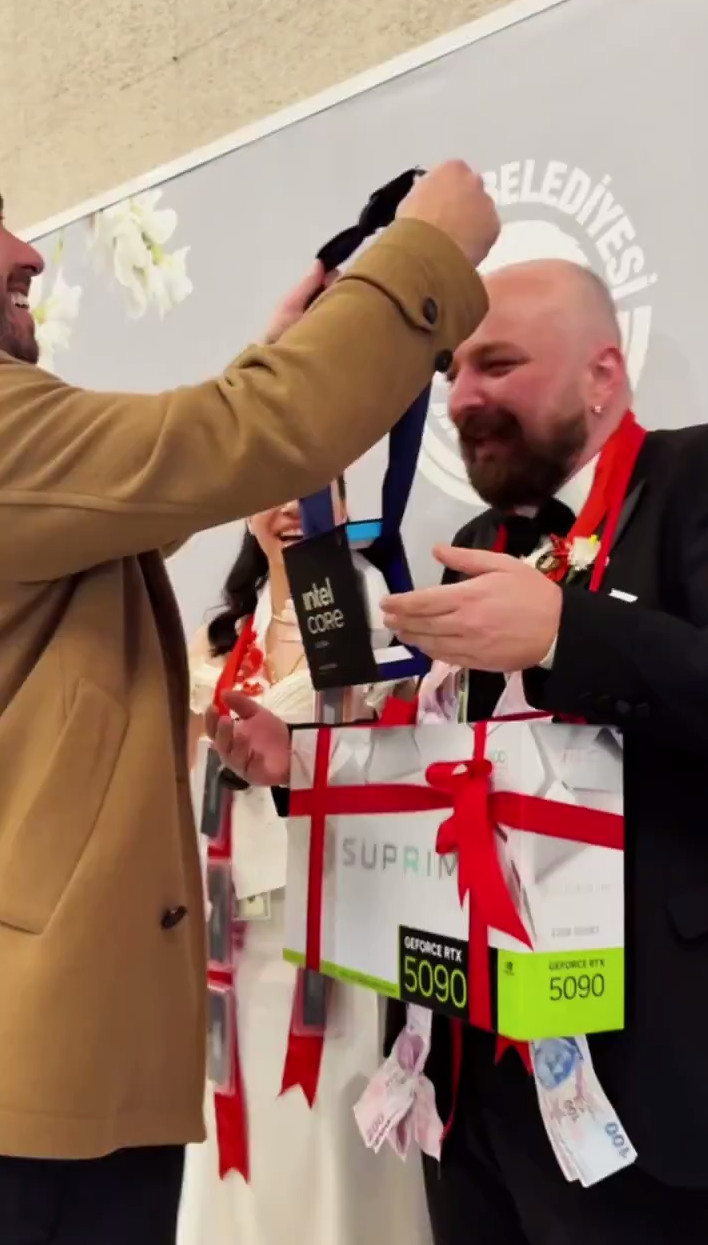 土耳其男子送显卡内存当结婚礼物，硬核贺礼引网友热议