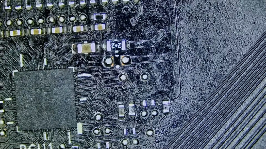 华硕RTX 5070显卡遭液态金属破坏，官方拒保敲响玩家警钟