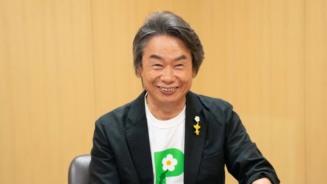 2015年任天堂世锦赛冠军奖品宫本茂签名3DS XL在eBay拍卖