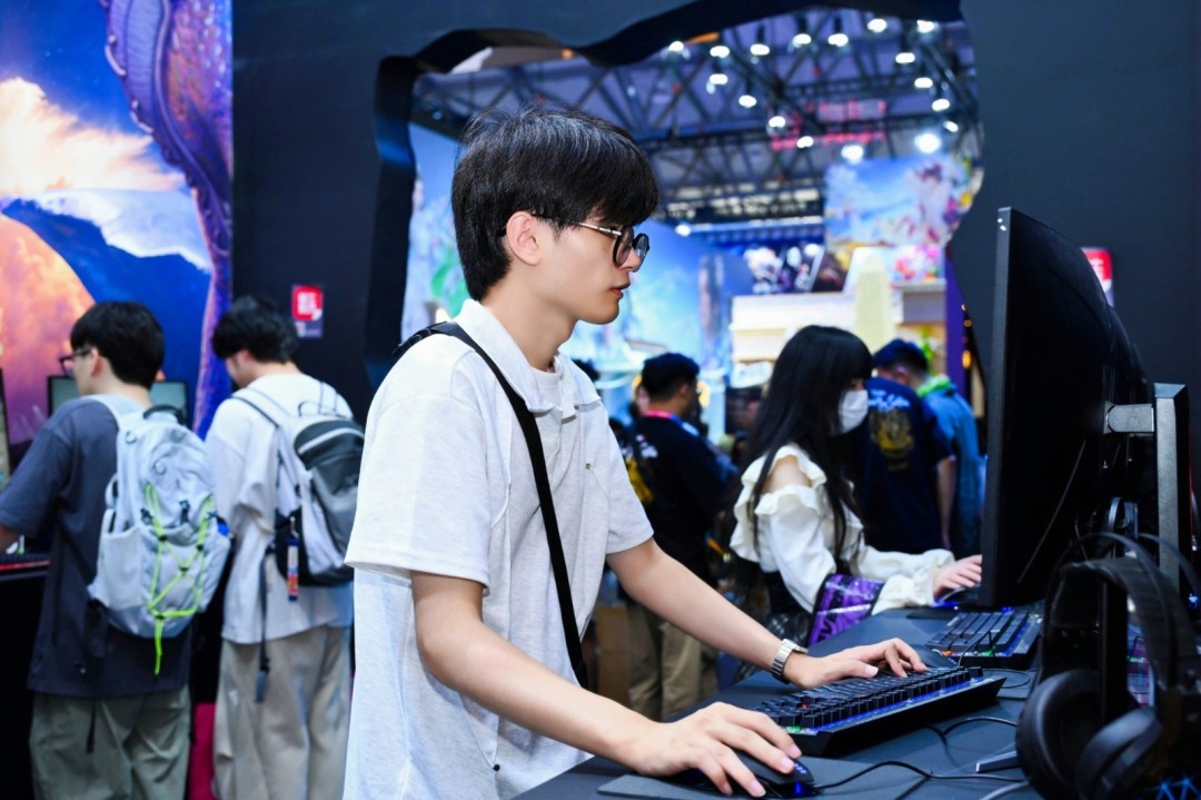 2026 ChinaJoy:方舟:生存飞升携新玩法开启试玩