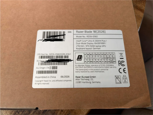 海外用户买雷蛇灵刃18游戏本,配置错升RTX 5090等