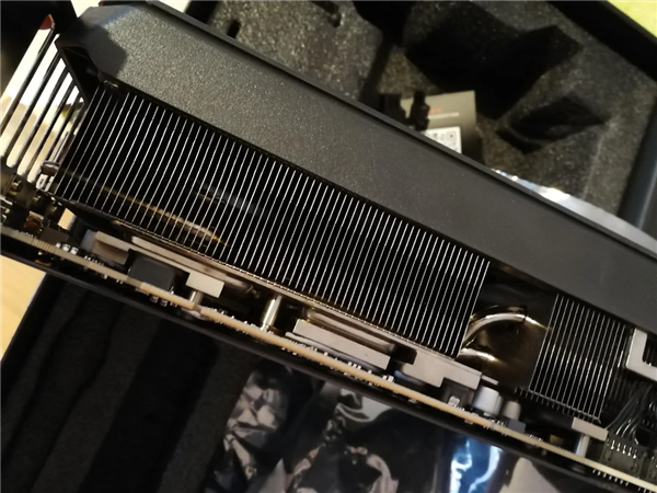 RTX 5070 Ti显卡售后维修糟心经历:越修越坏资料还丢